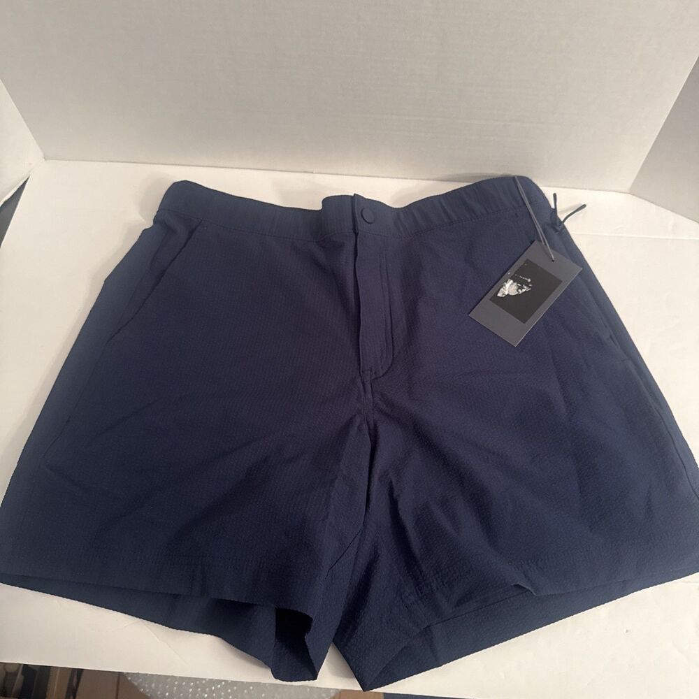 VRST Men’s 6” Resort Short Navy Blue Seersucker Relaxed Wrinkle Resistant Size M